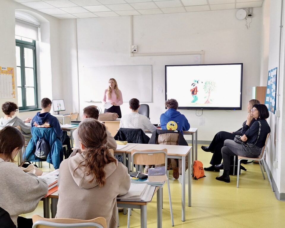  - Gostovanje profesoric Gimnazije in srednje šole za kemijo in farmacijo Ruše
